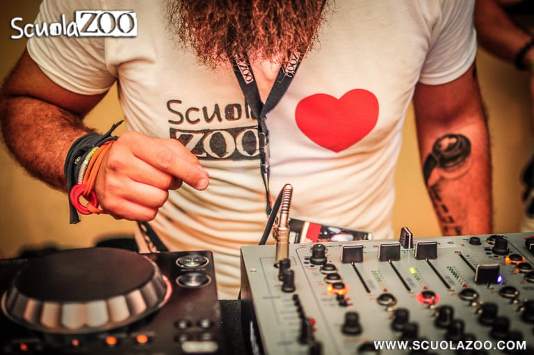 Sandro Bani - DJ - ScuolaZoo - Ancona - Maggio 2014